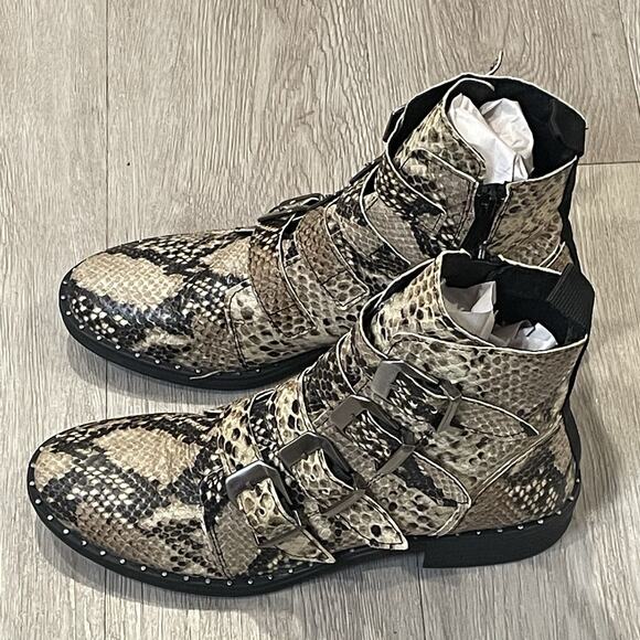 Steve Madden Moto Combat Snake Skin Boots Womens Size 9 Studded Statement - Picture 4 of 8